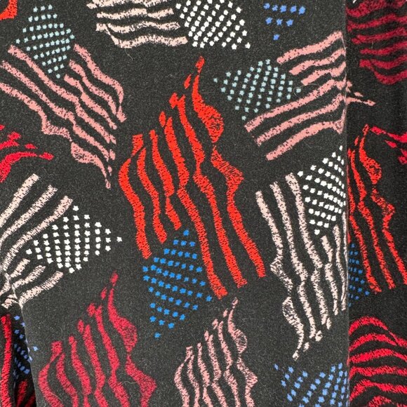 LuLaRoe Leggings Womens Tall and Curvy Black USA Flags Patriotic Americana - Picture 2 of 7